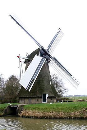 Molen 03830 De Marsumermolen (Marssum / Marsum), Harmannus Noot (24-2-2007). | Database Nederlandse molens