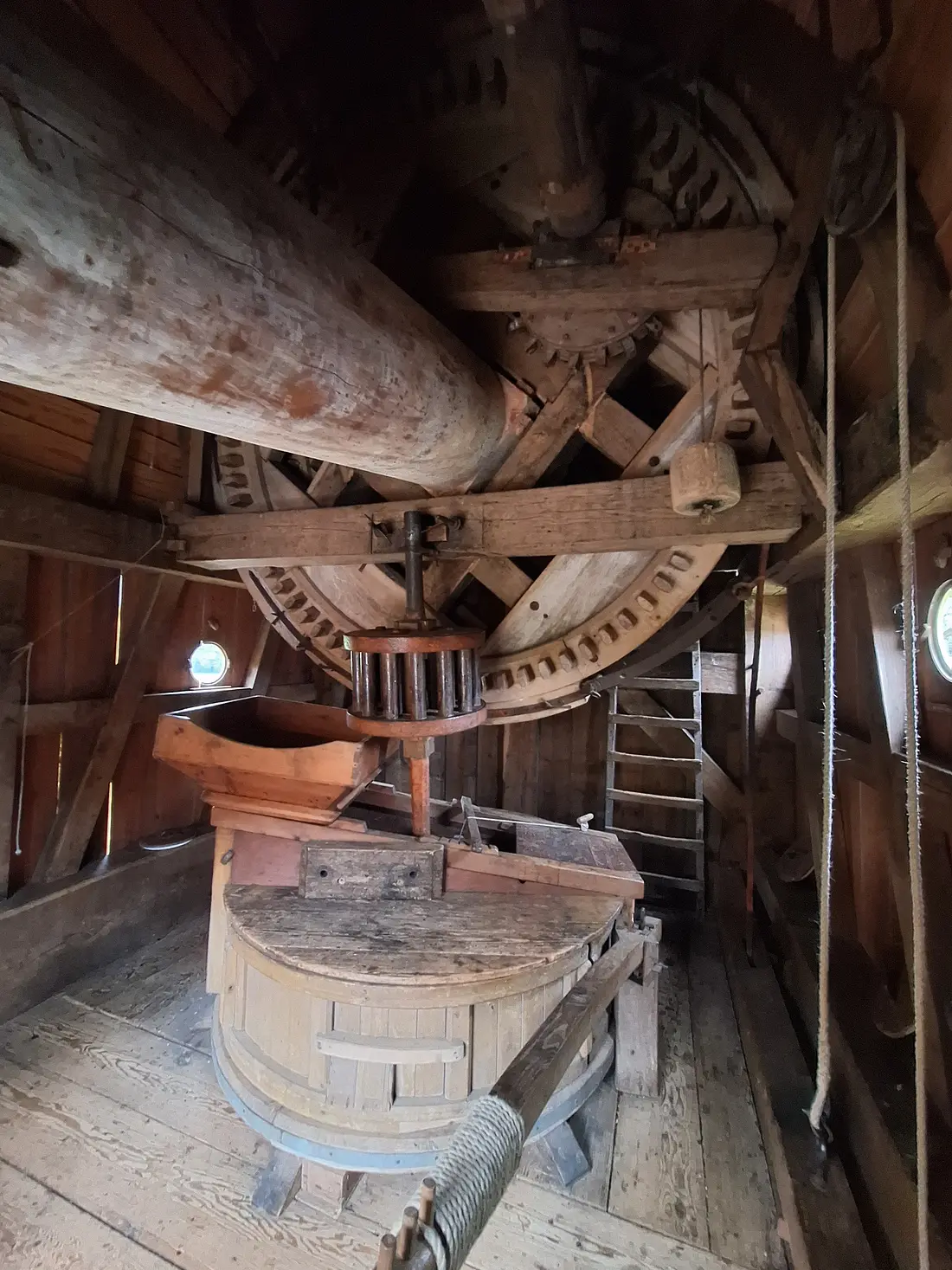 12, Molen 01785 bis (standerdmolen) (Arnhem), Jay Verkerk (08-11-2025)&nbsp; | Database Nederlandse molens