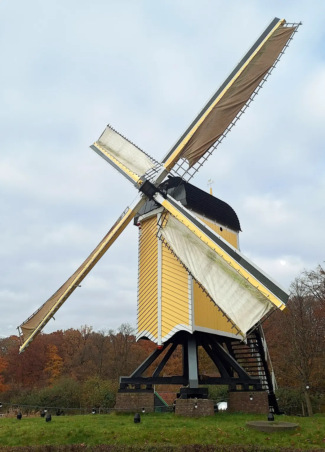 Molen 01785 bis (standerdmolen) (Arnhem), Jay Verkerk (08-11-2025)&nbsp; | Database Nederlandse molens