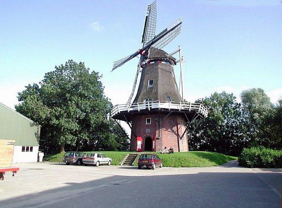 2, Molen 03227 Ropta (Metslawier / Mitselwier), Joop Vendrig (13-8-2002). | Database Nederlandse molens