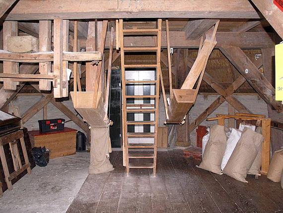 13, Molen 03221 De Phenix (Nes (Ameland)), Willem Jans (22-10-2005) | Database Nederlandse molens