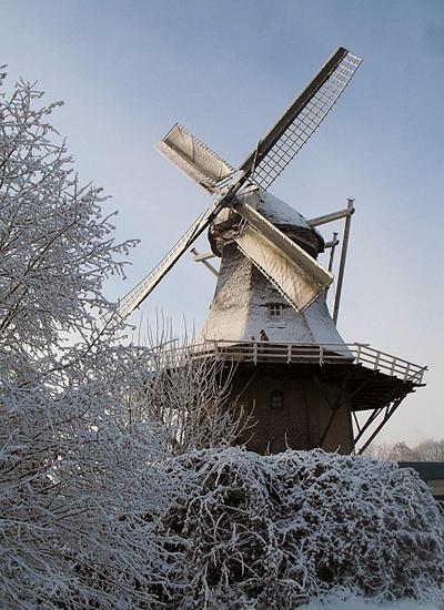 1, Molen 02734 De Heidebloem (Erica), Vincent Mepschen (18-12-2010) | Database Nederlandse molens