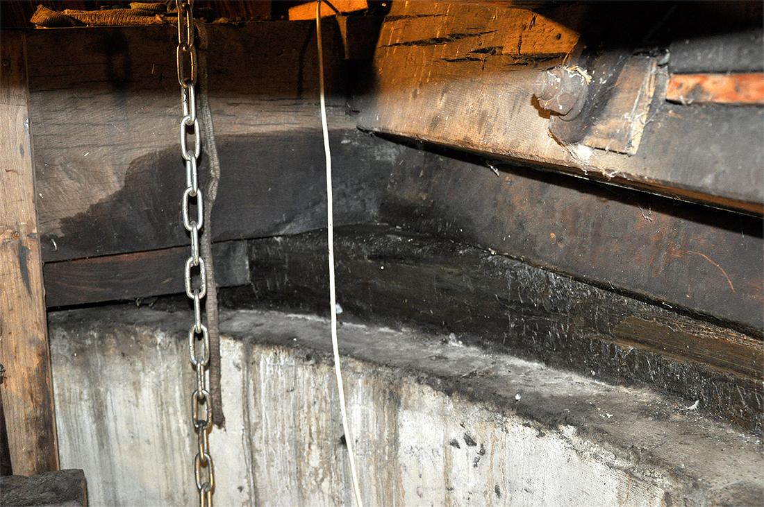 15, Molen 10277 De Juffer (Gasselternijveen), Jesse Bergquist (10-7-2019)Het voeghoutenkruiwerk. | Database Nederlandse molens