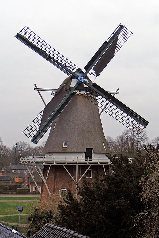 2, Molen 04420 Hazewind (Gieten), Martin E. van Doornik (15-12-2018)Op stellinghoogte gefotografeerd vanaf het dak van Hotel Braams. | Database Nederlandse molens