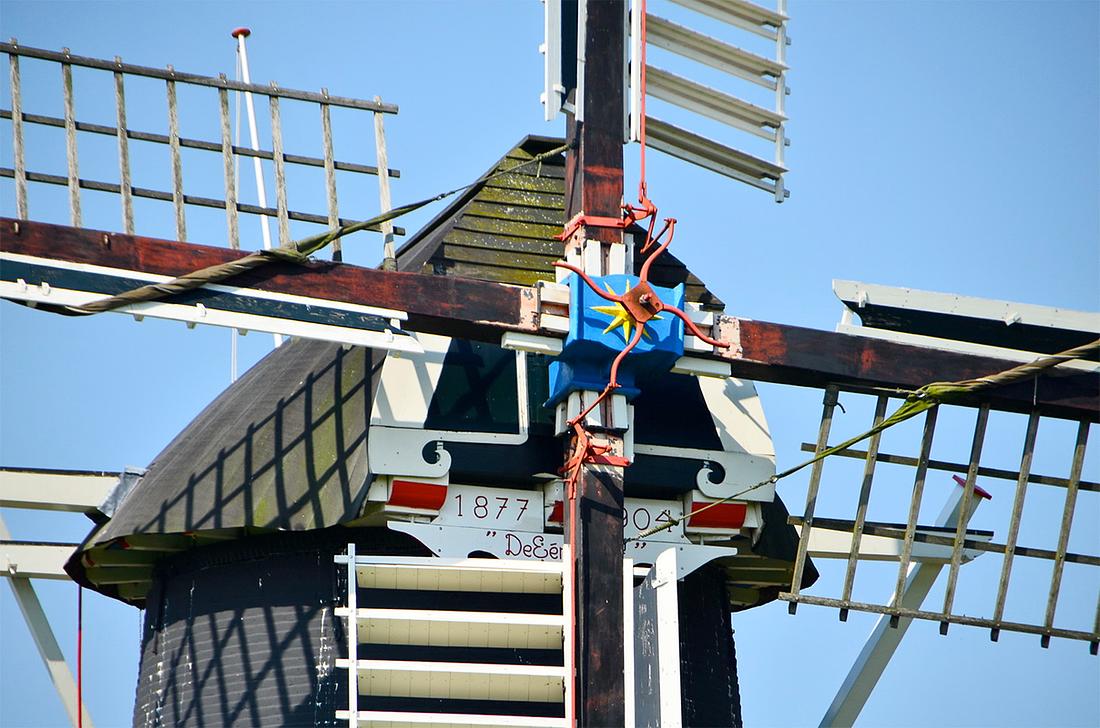8, Molen 04419 De Eendracht (Gieterveen), Bernd Käding (20-4-2014)Van de spin worden twee armen niet gebruikt. | Database Nederlandse molens