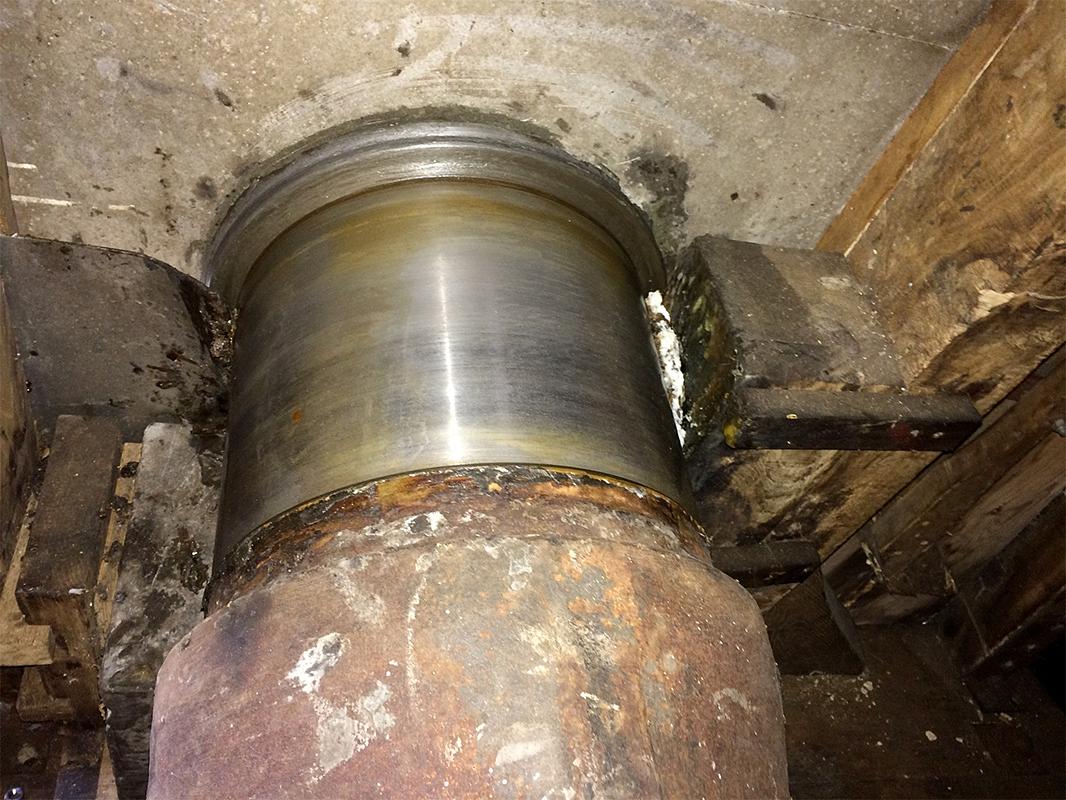 18, Molen 00686 Molen van Rolde (Rolde), Willem Telgen (21-12-2019)Het halslager. | Database Nederlandse molens