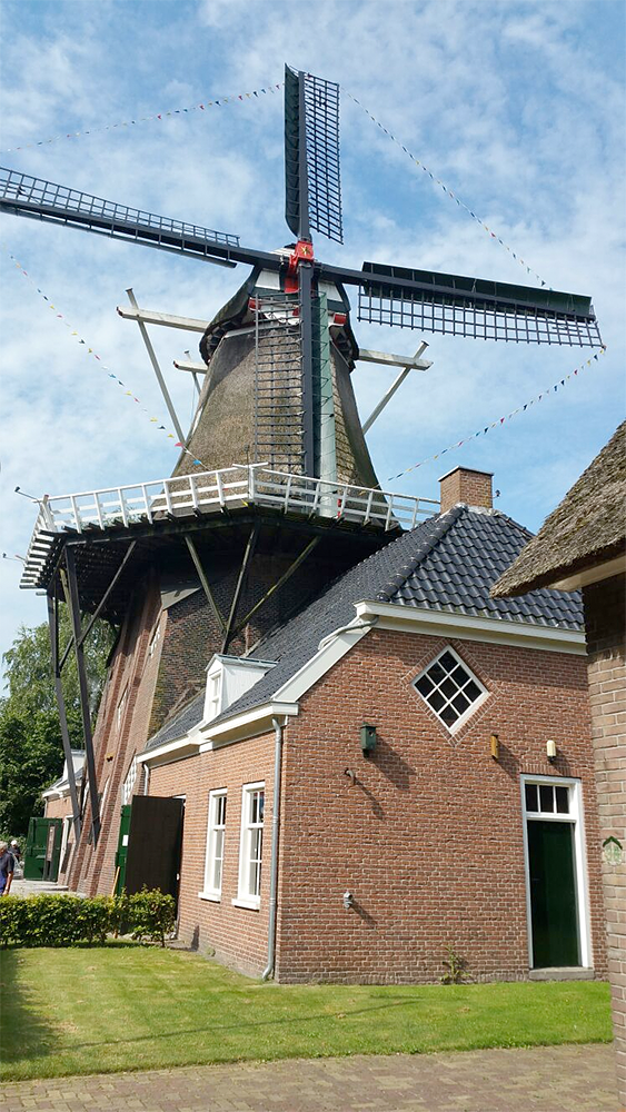 4, Molen 00682 De Wachter (Zuidlaren), Pieter Zuijkerbuijk (30-8-2016) | Database Nederlandse molens