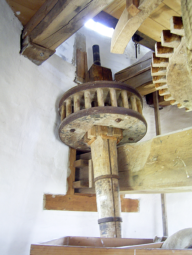 12, Molen 01215 De Drie Waaien (Afferden), Jan de Wolf (2-6-2013) | Database Nederlandse molens