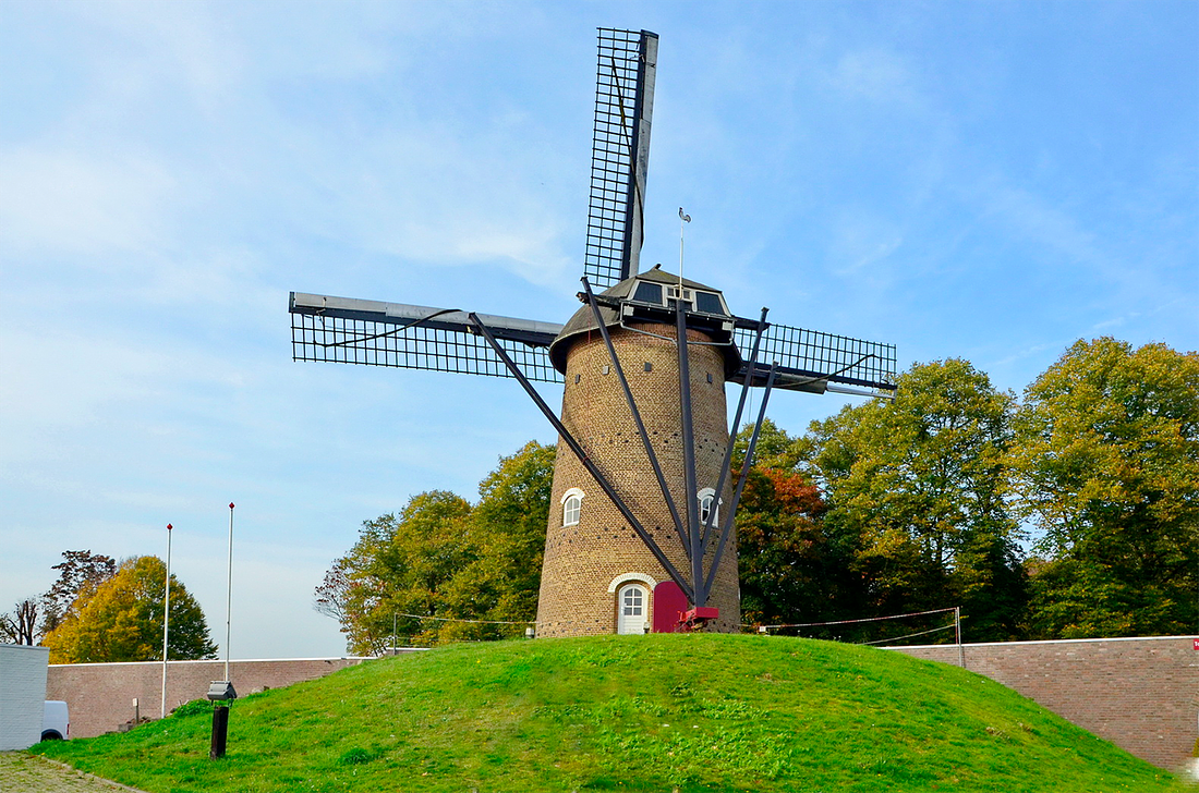 6, Molen 06403 Schoonoord (Alverna), Bernd Käding (19-10-2017) | Database Nederlandse molens