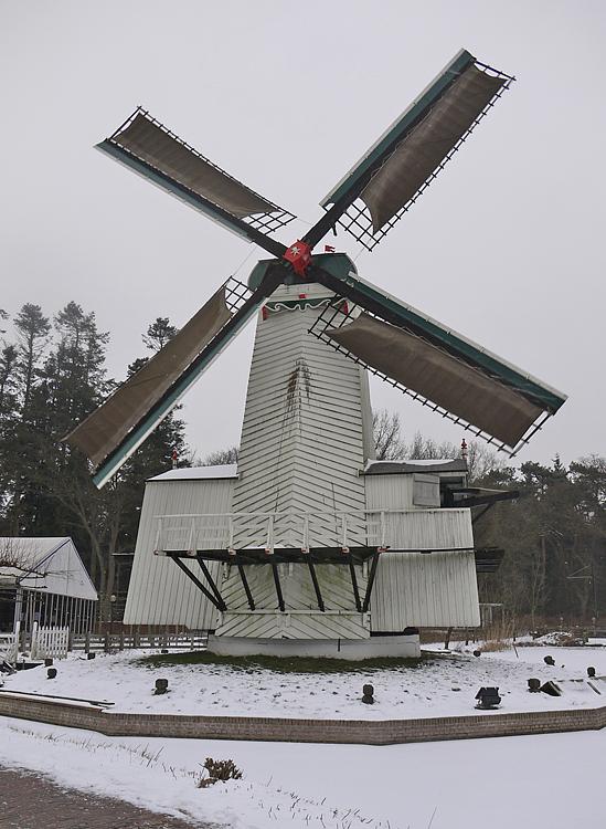 5, Molen 06403-1 Mijn Genoegen (Arnhem), Matthieu Hoogduin (26-1-2013). | Database Nederlandse molens
