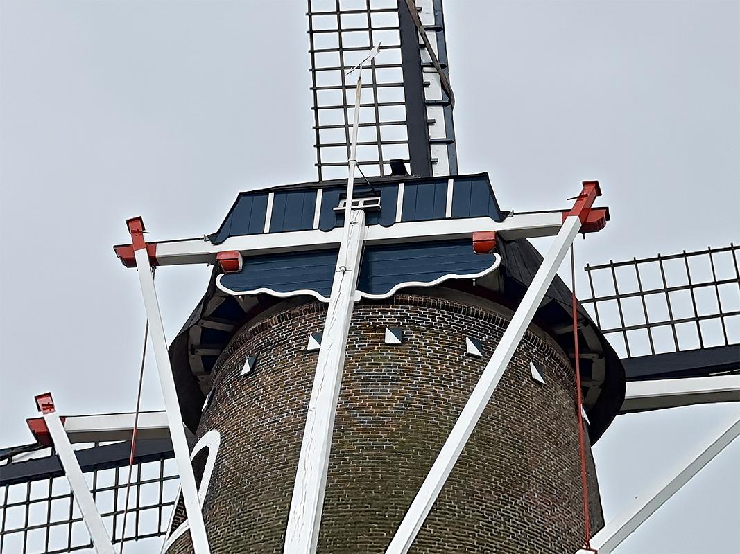 6, Molen 02775 De Wielewaal (Beneden-Leeuwen), Pieter Zuijkerbuijk (16-5-2021) | Database Nederlandse molens