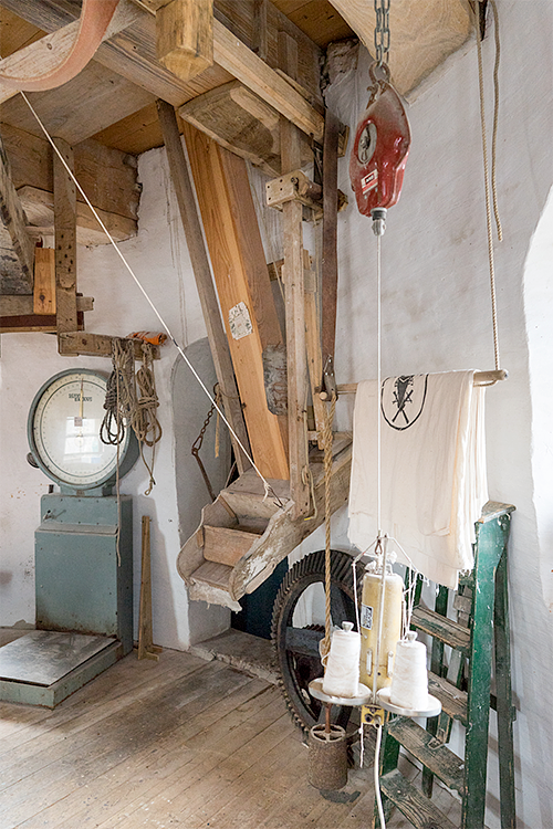 8, Molen 02775 De Wielewaal (Beneden-Leeuwen), Marcel van Nies (11-12-2016) | Database Nederlandse molens