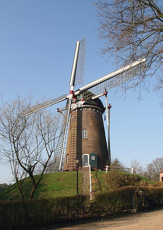 Molen 01217 De Verrekijker (Bergharen), John Scholte (15-3-2012) | Database Nederlandse molens