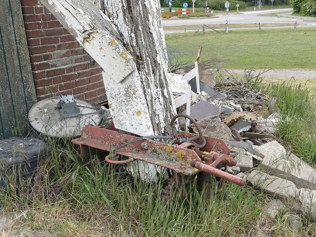 10, Molen 00872 Braamse Molen / Koenders Möl (Braamt), Piet Glasbergen (17-5-2020)Dit is duidelijk vóór de restauratie.&nbsp; | Database Nederlandse molens