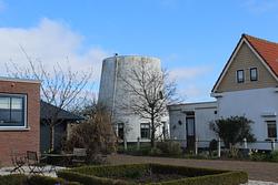 Molen Blaker- of Oude Lierpolder, Oude Liermolen (3e), De Lier, Foto van Denis van Cronenburg, 2 april 2023 | Database Nederlandse molens