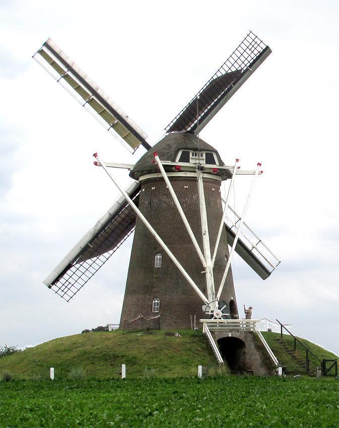 2, Molen 00392 Bronkhorstermolen (Steenderen), Piet Glasbergen (13-8-2016) | Database Nederlandse molens
