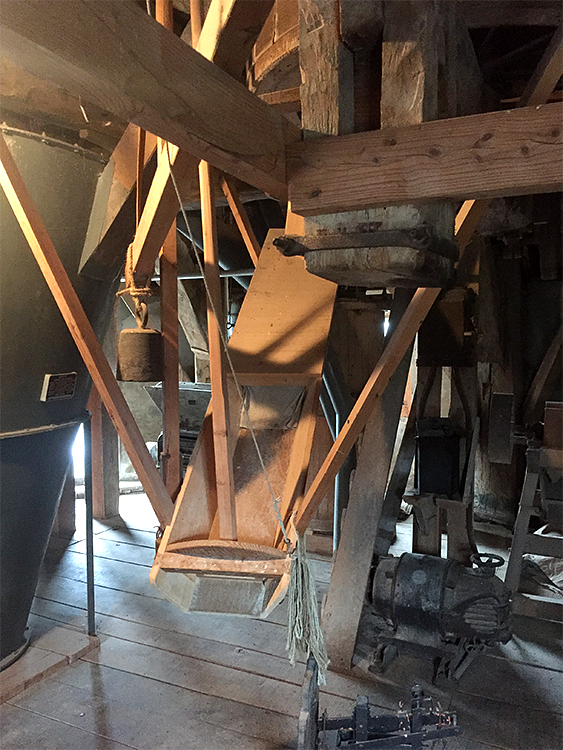 11, Molen 03114 Teunismolen (Dinxperlo - De Heurne), Fabian Gerritsen (5-12-2015) | Database Nederlandse molens