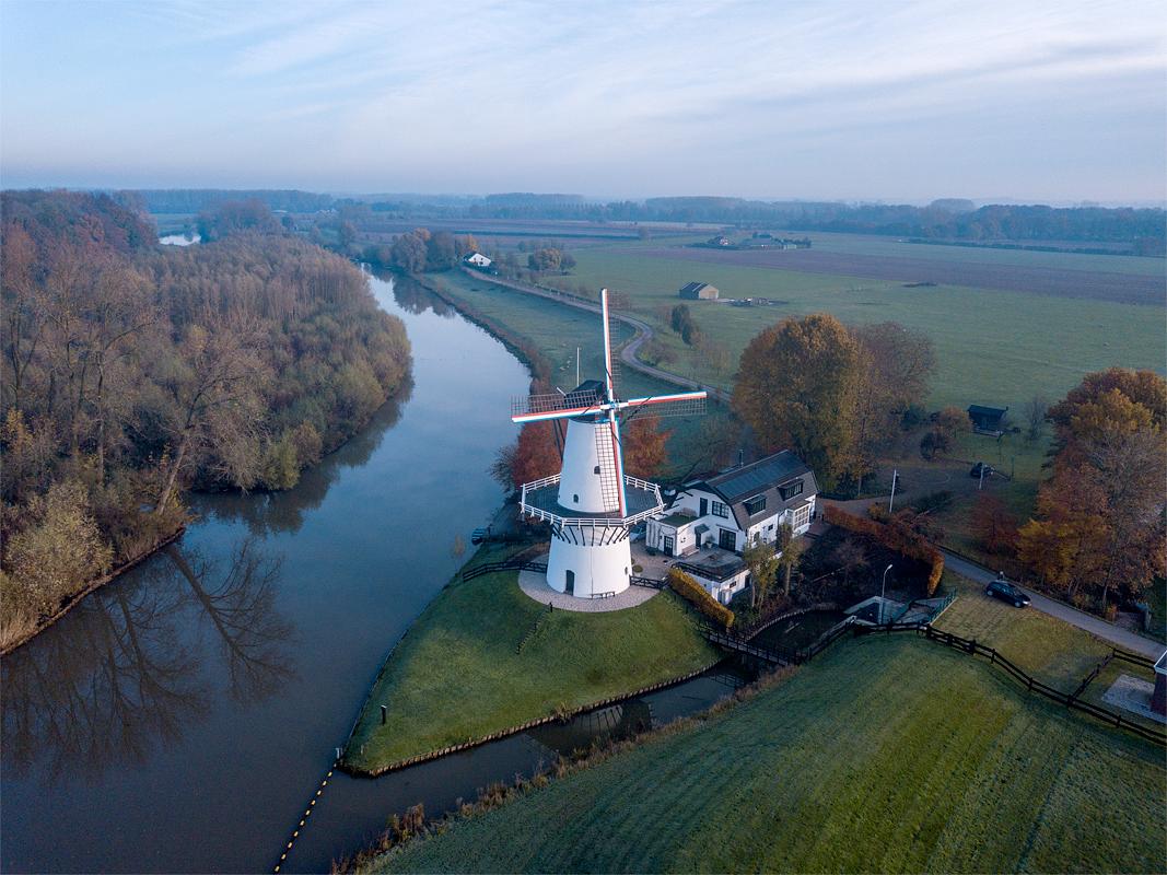 5, Molen 04921 De Vlinder (Deil), Henk ten Bos (17-11-2019) | Database Nederlandse molens