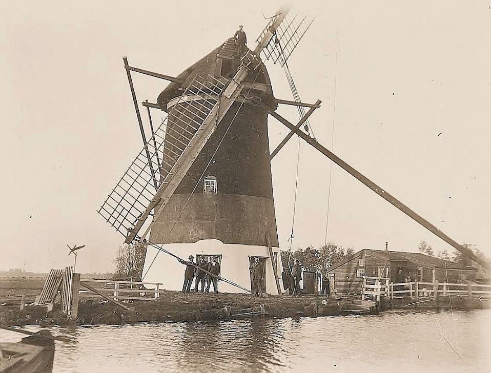 1, Molen 00081 Papenwegsepolder, Papemolen / Papenwegsemolen (Voorschoten), foto onbekend
&nbsp; | Database Nederlandse molens