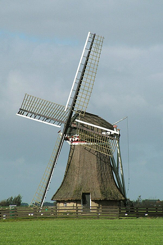 5, Molen 03067 De Klaarkampstermolen (Rinsumageest / Rinsumageast), De molen in verval.  Jan van der Molen (7-10-2006). | Database Nederlandse molens