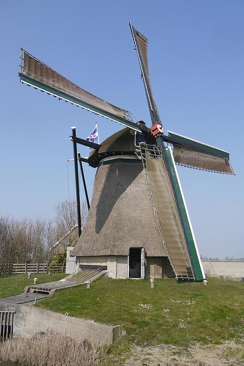 Molen 03196 De Schalsumermolen / Skalsumer Mole (Schalsum / Skalsum), Matthieu Hoogduin (29-3-2014). | Database Nederlandse molens