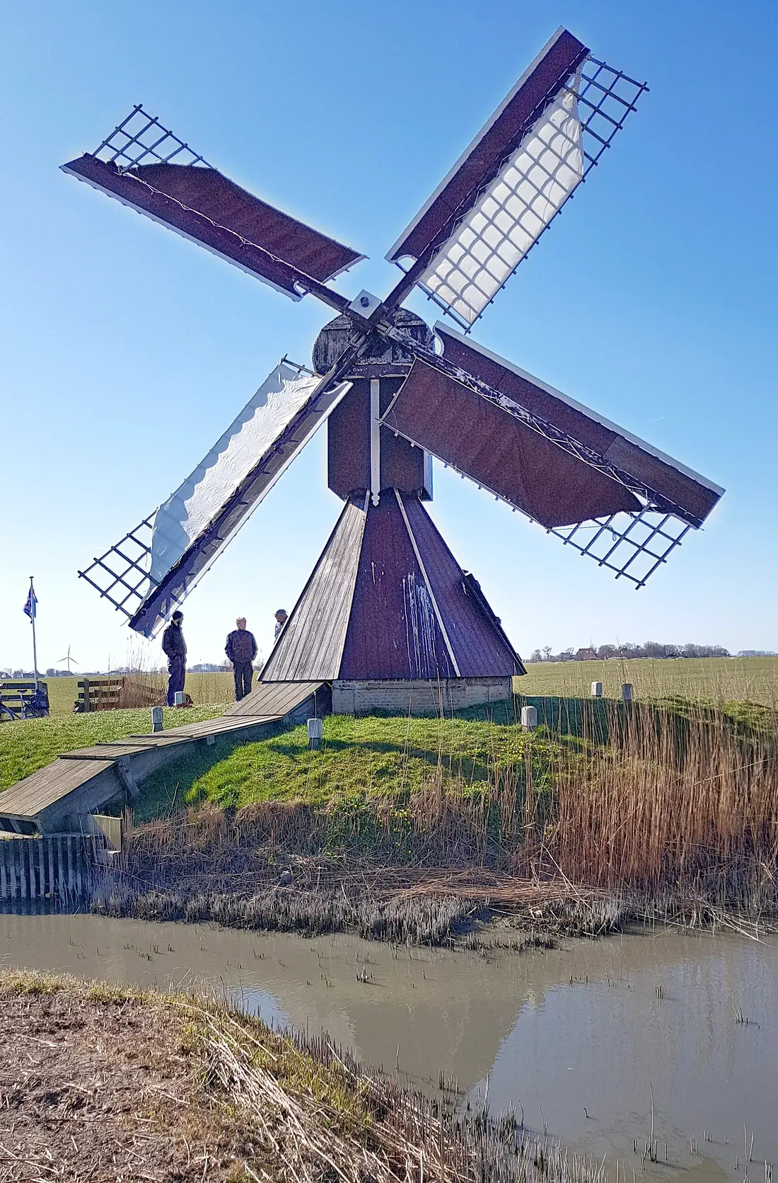 Molen 03188 Teatlum / Duivenhok (Tzum / Tsjom), Gerben D. Wijnja (29-3-2022) | Database Nederlandse molens