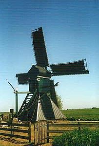 2, Molen 03759 c De Geeuwpoldermolen / Geaupoldermole (Geau's Mole) (Oppenhuizen / Toppenhuzen), R.J. Nauta. | Database Nederlandse molens