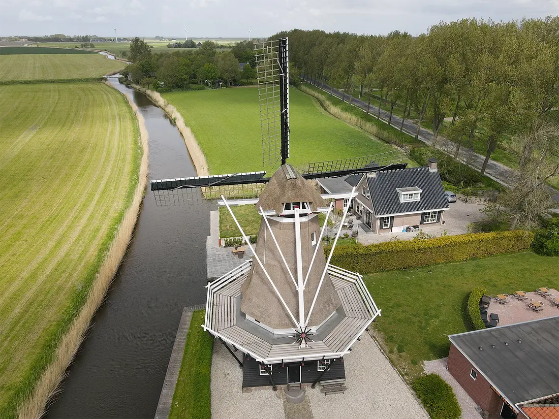 2, Molen 03033 Vrouwbuurstermolen (Vrouwenparochie), Ruben Haanappel (11-5-2022) | Database Nederlandse molens