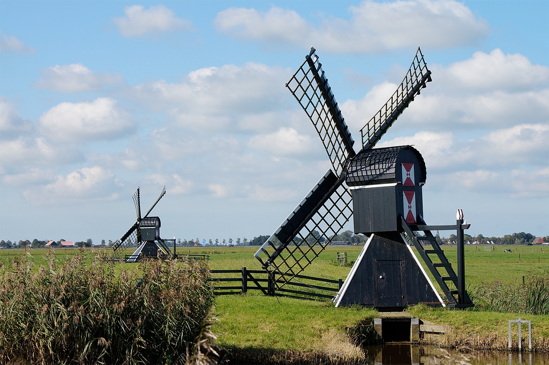 3, Molen 10679 Kramers Mole (Goutum), Boukje van Leijen (23-9-2017)Kramers Mole met op de achtergrond de Hooglandmole. | Database Nederlandse molens