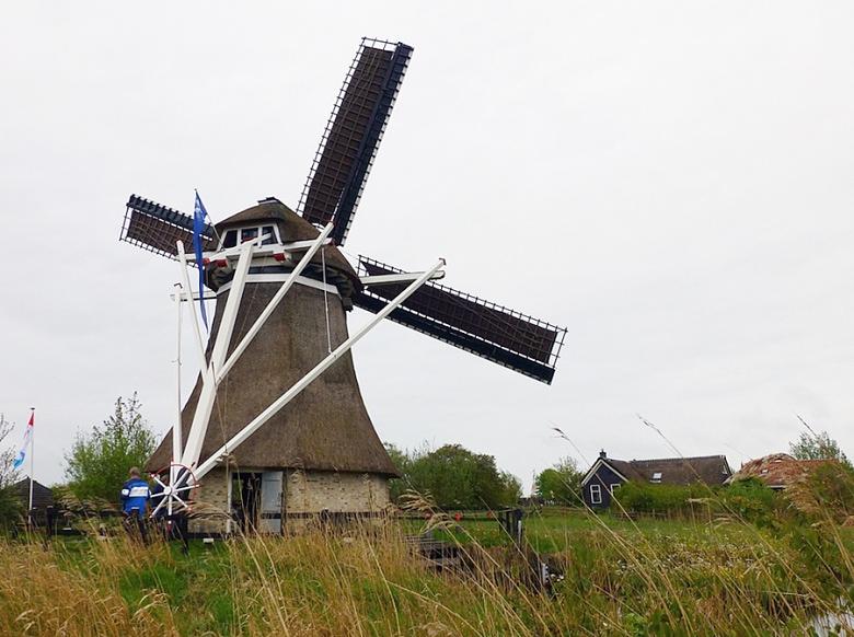 3, Molen 03856 De Gooijer (Wolvega), Dick Bunskoeke (11-5-2013) | Database Nederlandse molens