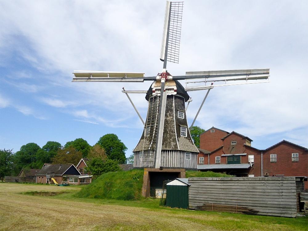 2, Molen 03115 De Meenkmolen (Miste), Detlef ter Haar (14-5-2015) | Database Nederlandse molens