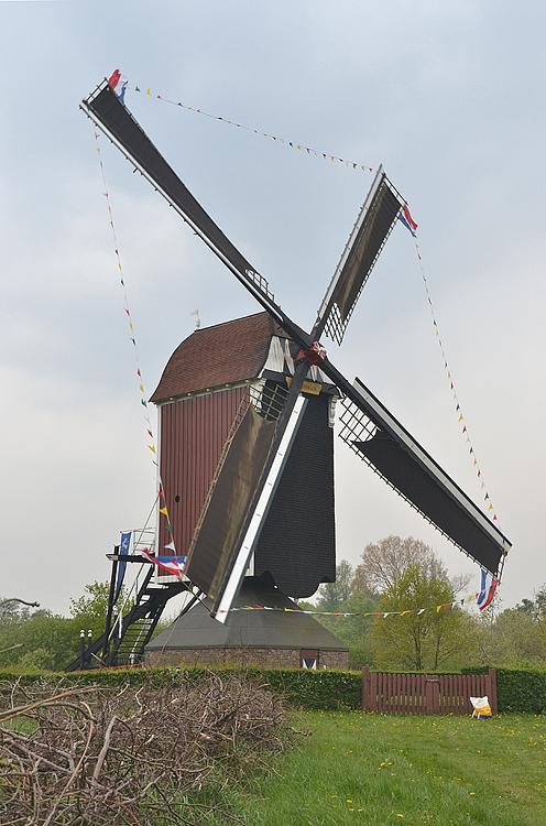 Molen 12393 De Maasmolen (Nederasselt), Rob Pols (21-4-2014). | Database Nederlandse molens