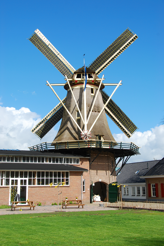 2, Molen 01245 De Hoop (Oldebroek), Harmannus Noot (17-4-2017) | Database Nederlandse molens