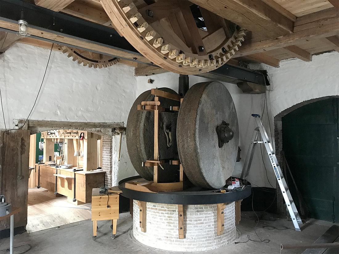 19, Molen 01245 De Hoop (Oldebroek), Cornelis Dekker (17-10-2020)Na de restauratie van 2019. | Database Nederlandse molens