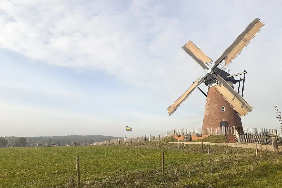 1, Molen 03104 e Düffels Möll (Stokkum), Fabian Gerritsen (26-11-2022) | Database Nederlandse molens