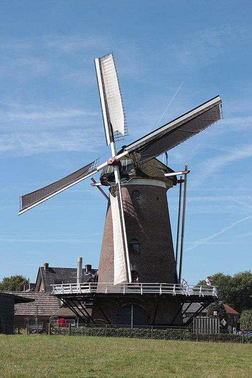 Molen 01921 De Hoop (Garderen), Frits Kruishaar (18-8-2012). | Database Nederlandse molens
