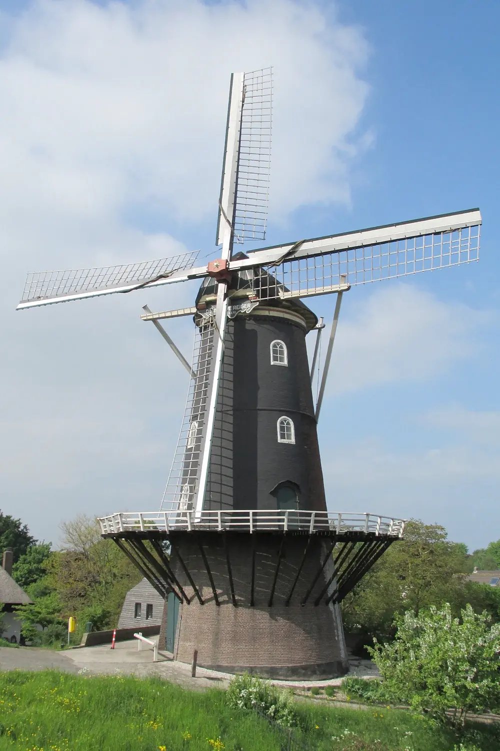 Molen 00844 bis De Blauwe Reiger (Haaften), Piet Glasbergen (19-5-2013) | Database Nederlandse molens