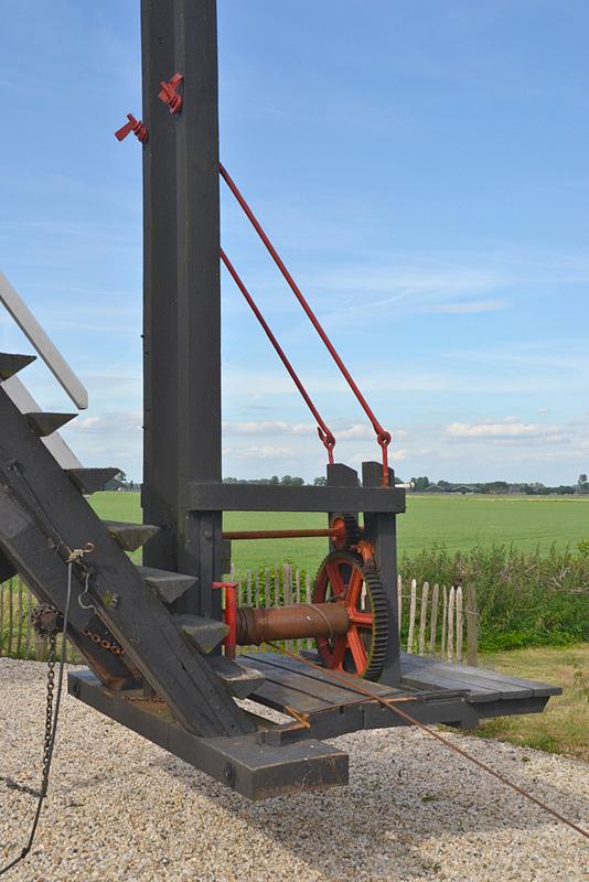 7, Molen 00844 Voorste Molen / Hooglandse Molen (Hellouw), Rob Pols (23-6-2018)Kruibank en -lier. | Database Nederlandse molens