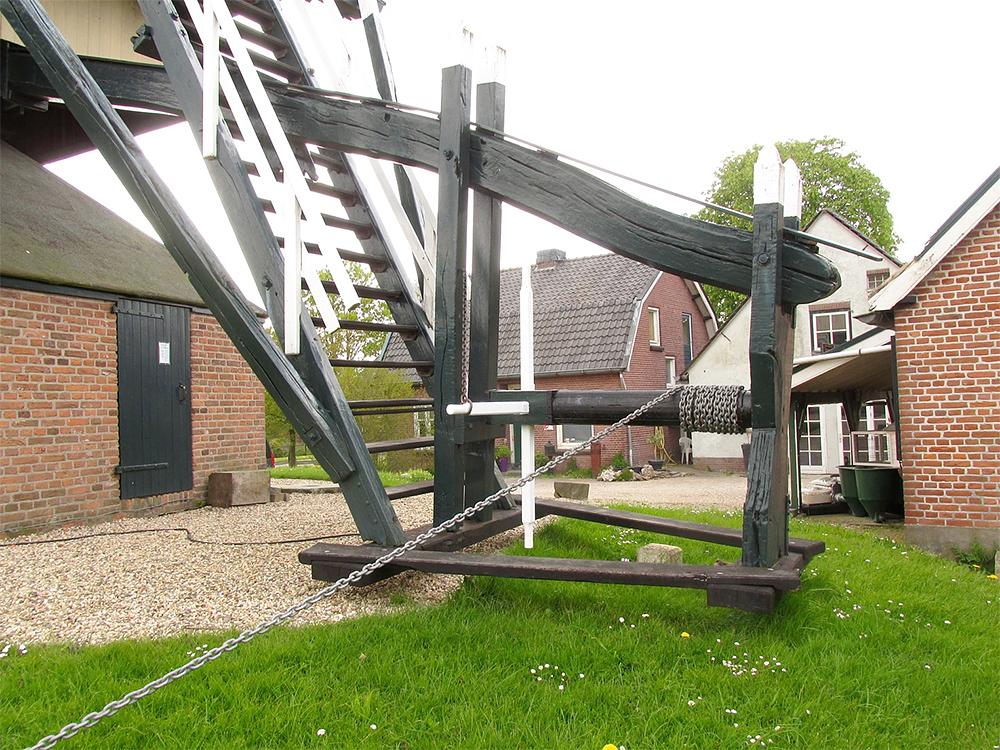 6, Molen 02572 De Vink (Herveld), Piet Glasbergen (30-4-2016) | Database Nederlandse molens