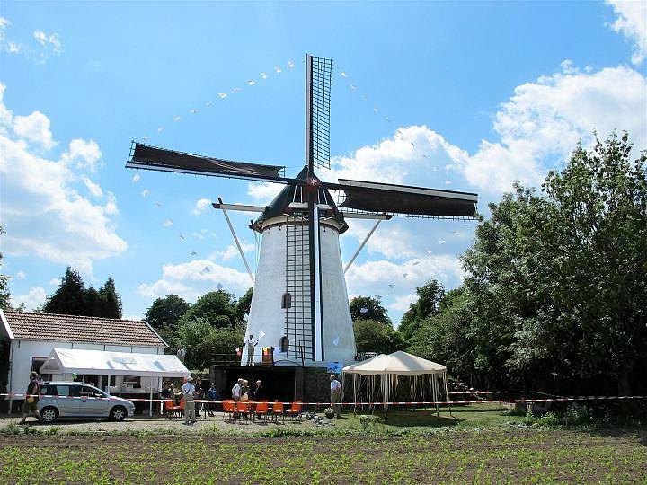 1, Molen 04202 De Duffelt (Kekerdom), René  Rieken (15-5-2011) | Database Nederlandse molens