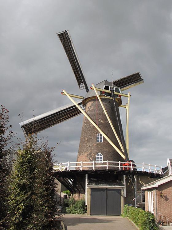 3, Molen 02621 Sara Catharina (Kerkdriel), Koert van Geffen (15-9-2012) | Database Nederlandse molens
