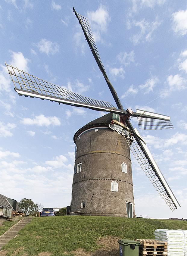 Molen 02662 De Zwaan (Lienden), Frank Hendriks (6-10-2018) | Database Nederlandse molens
