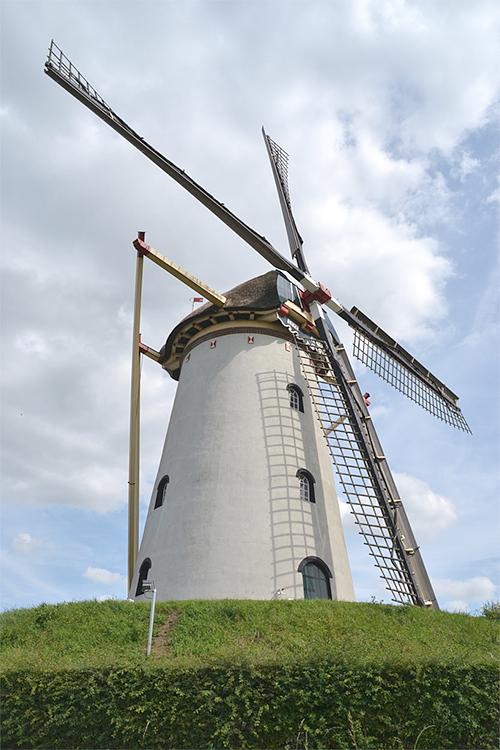 2, Molen 02831 Tolhuys Coornmolen (Lobith), Rob Pols (31-7-2015) | Database Nederlandse molens