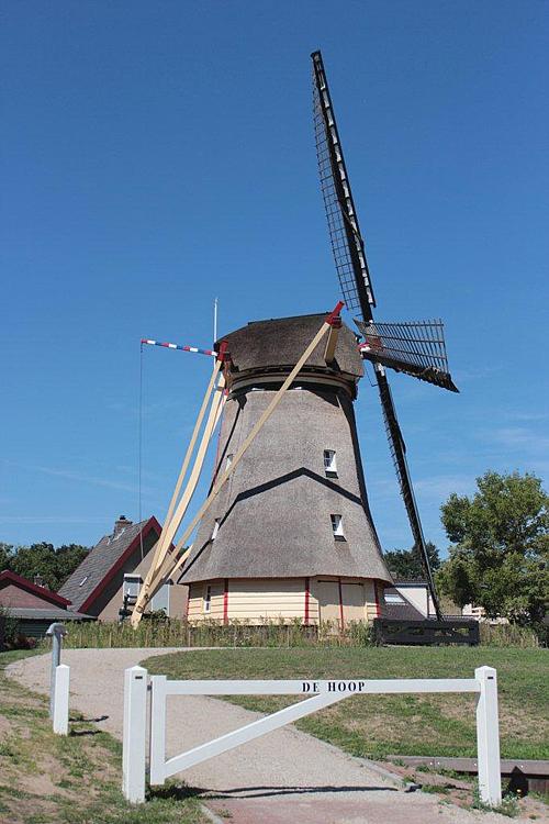 2, Molen 00095 De Hoop (Lunteren), Frits Kruishaar (18-8-2012). | Database Nederlandse molens