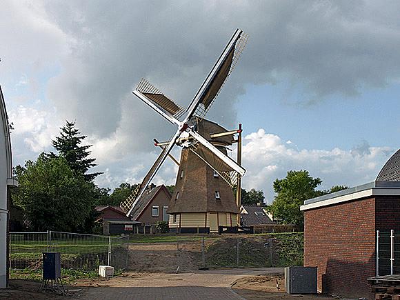 3, Molen 00095 De Hoop (Lunteren), Eep Top (19-6-2011) | Database Nederlandse molens