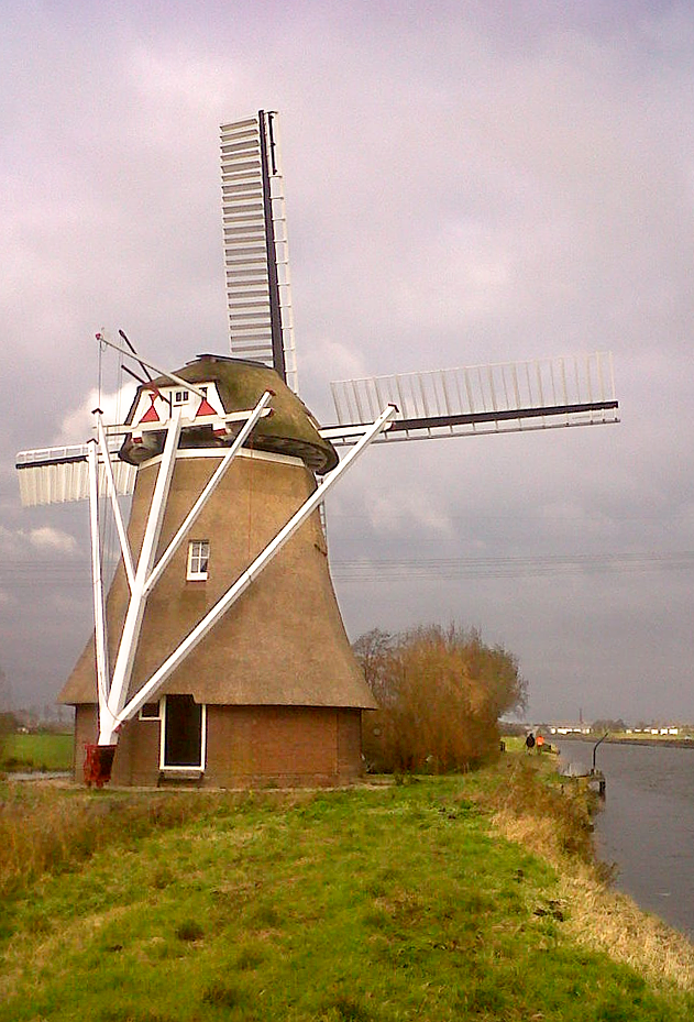 2, Molen 00623 Olinger Koloniemolen (Laskwerd), Martijn Scholtens (22-11-2010). | Database Nederlandse molens