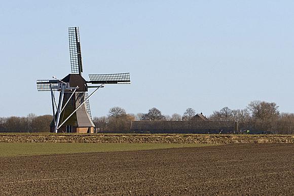 4, Molen 00602 Westerse Molen / Zeldenrust (Nieuw-Scheemda), Willem Sterenberg (6-3-2011). | Database Nederlandse molens
