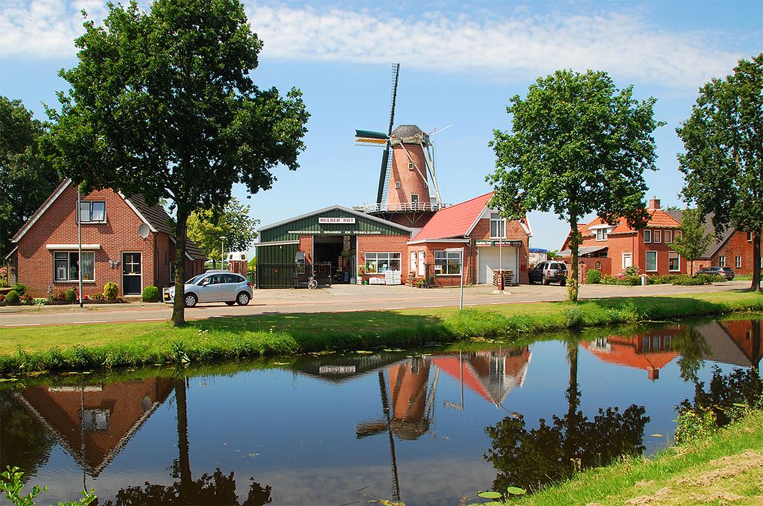 1, Molen 04458 De Zwaluw (Nieuwe Pekela), Harmannus Noot (7-8-2015) | Database Nederlandse molens