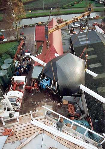 3, Molen 04458 De Zwaluw (Nieuwe Pekela), Andre Nibbelink - Vaags Molenwerken (24-11-2000). | Database Nederlandse molens