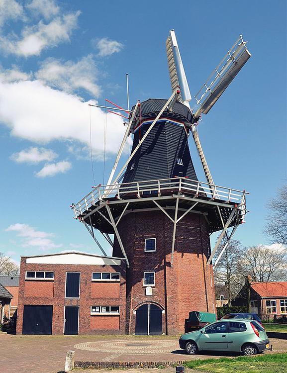 2, Molen 00479 De Leeuw (Oldehove), Martijn Scholtens (28-4-2013) | Database Nederlandse molens